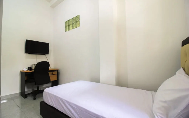 Kost Daya by OYO Rooms