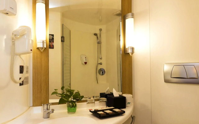 Ibis Bandung Pasteur