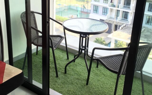 JB Staycation next to Paradigm Mall JB