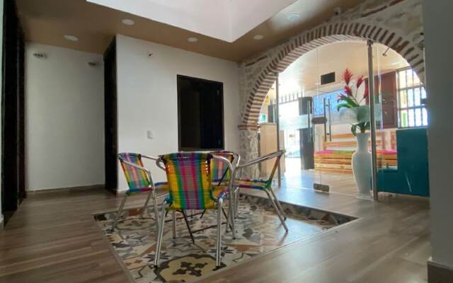 CL-5 Habitación con balcón  en Getsemaní