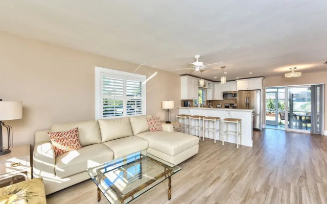 Avola  Vacation Rental by NFVH