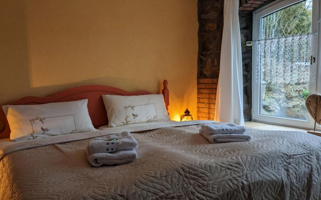 WeisseVilla Friedrichsbrunn Fewo SOLIDE