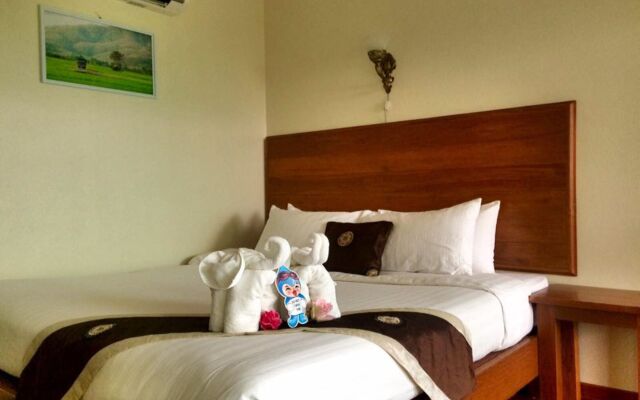 Ruen Narisra Resort