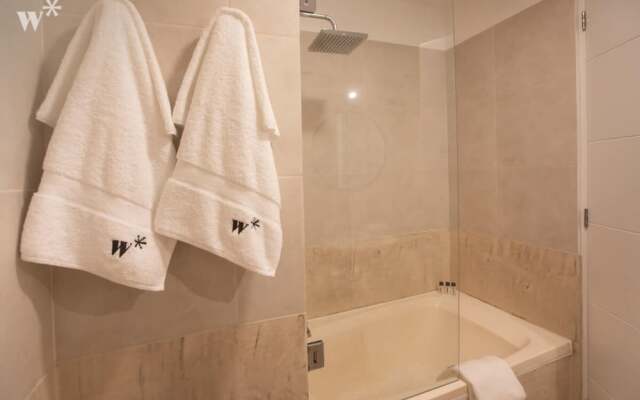 w Sleek 2BR in Miraflores