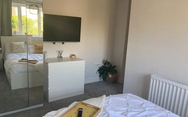 Beautiful 4-bed House