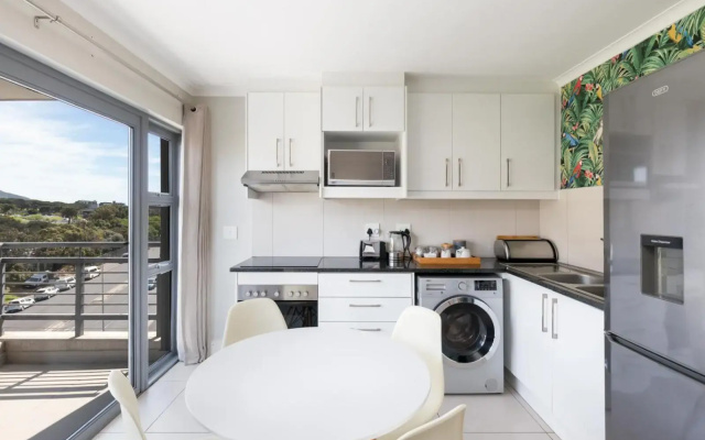 The Paragon Urbane CENTRALLY LOCATED, MODERN COMFORTS