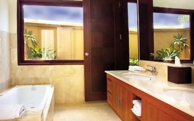 Ocean Heights Villa