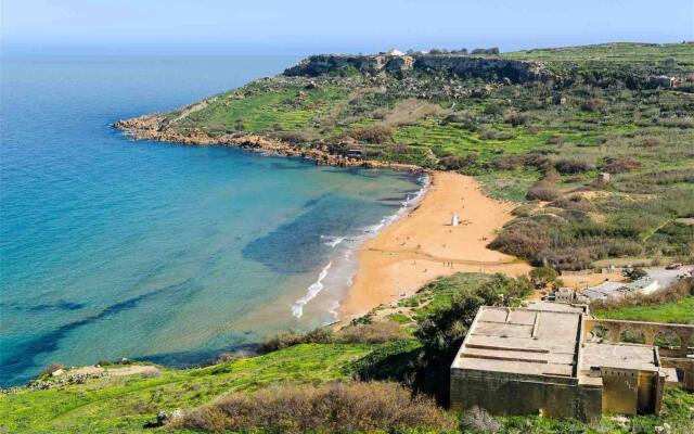 Blue Holiday Ramla