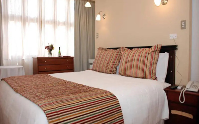 Oporto Hotel