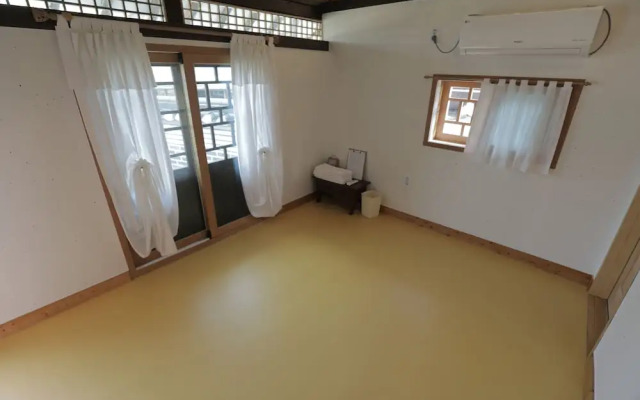 BongHwangJae Hanok