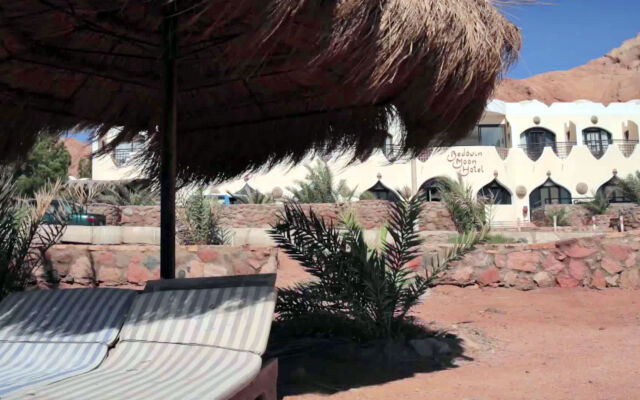 Bedouin Moon Hotel