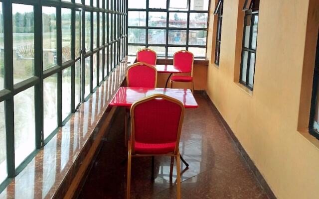 Rene Bistro Hotel