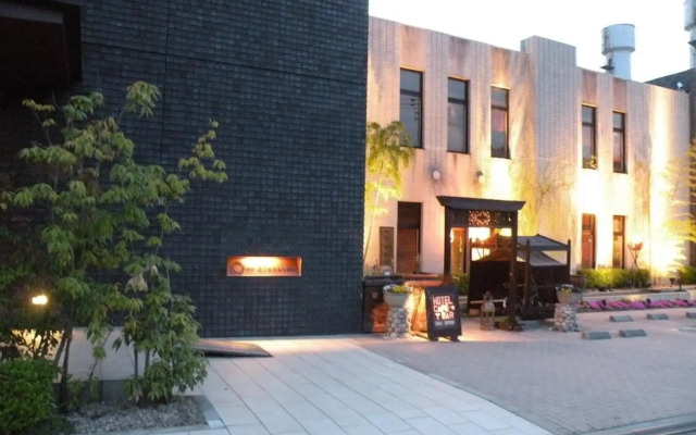 Hotel Allamanda