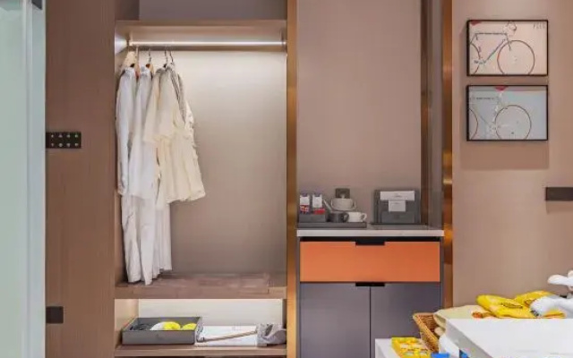 Changyang Binjiang Winston Hotel