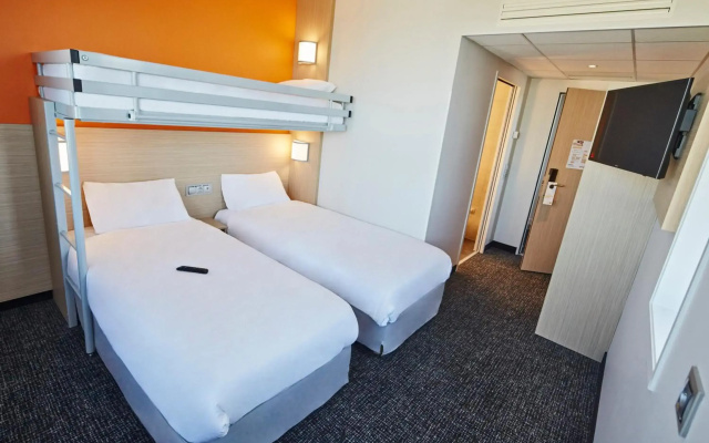 Kyriad ECO - Clermont Ferrand Estaing