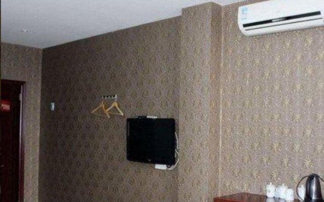 Jiujiang Huangguan Holiday Inn