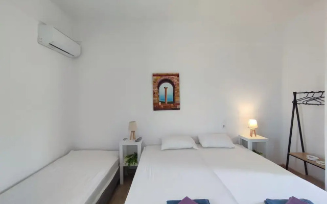 Karavaki Apartments