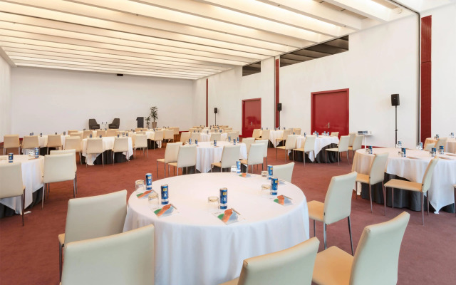 Melia Barcelona Sky