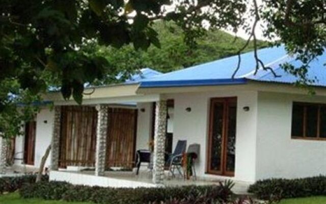 Tara Beach Bungalows