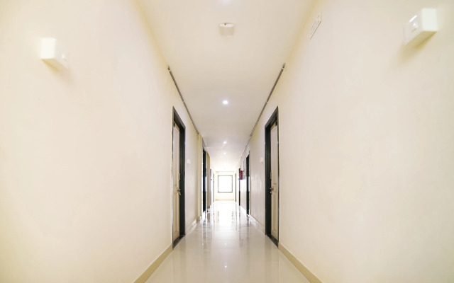 OYO Flagship 48336 Vj Inn Nagamalli Thota