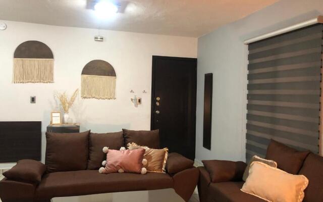 Loft Bonhomia with parking 7min to downtown