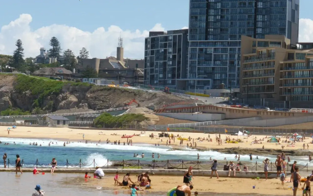 5 Star Luxury Beachfront Apartment