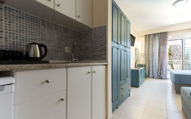 Danae Comfort Living