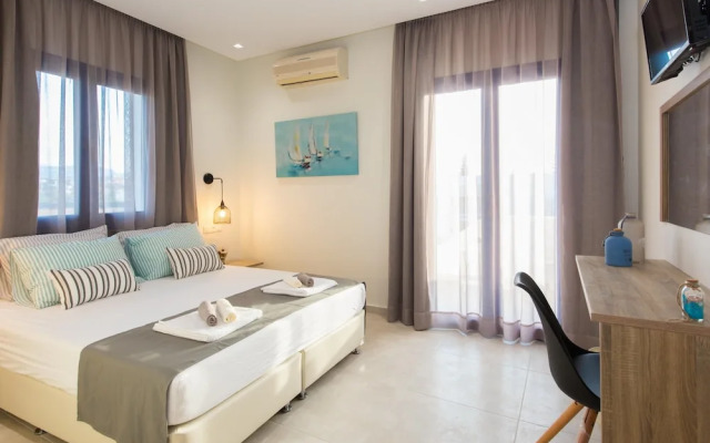 Mikes Beach Apartments & Studios
