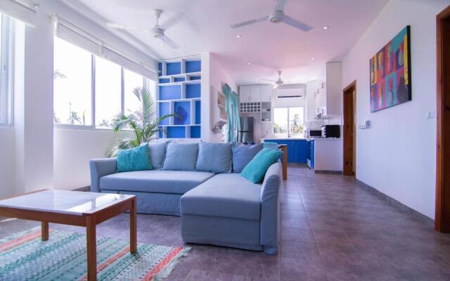 Private Rooftop Patio 2 Bedroom Apartment