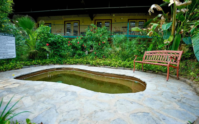 Family Garden Inn & Suites