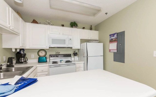 Grand Caribbean East & West W305