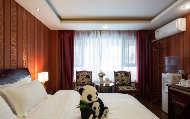 Mount Emei Moon Bay Hotel