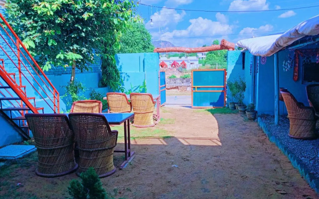 One Light Hostel