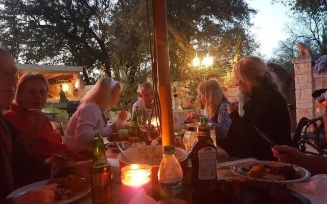 Rarumpelpunzeldornaschenwittchen