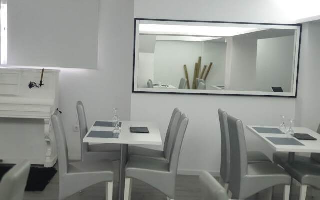 Colina Guesthouse - Braga