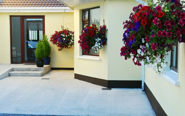 Hillview House