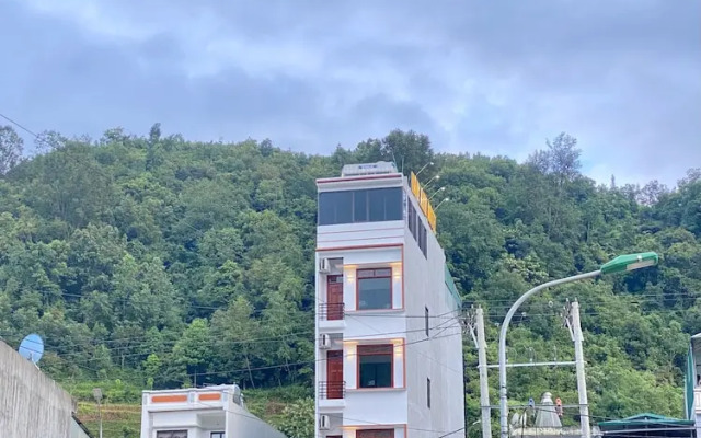 Van Anh Hotel