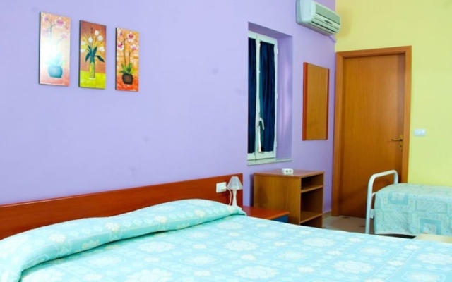 Bed And Breakfast Blu Bar