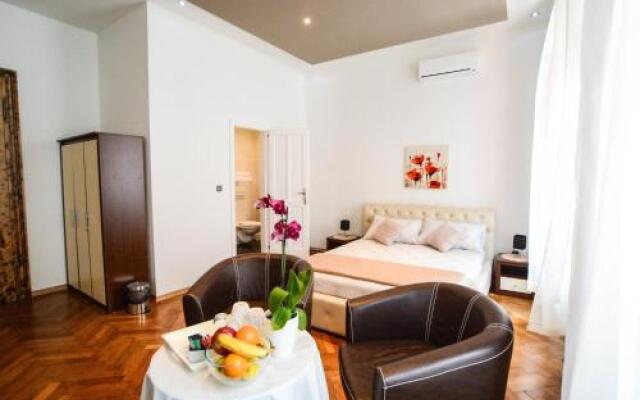 City Center Rooms