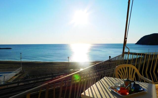 Trilocale con Meravigliosa Vista Mare