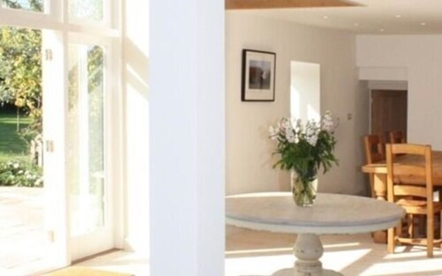 Mount Farm Bed & Breakfast