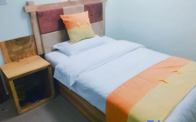 Tianzhiyi Business Hotel