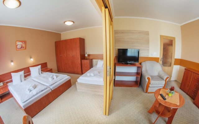 Relax Hotel*** Avena
