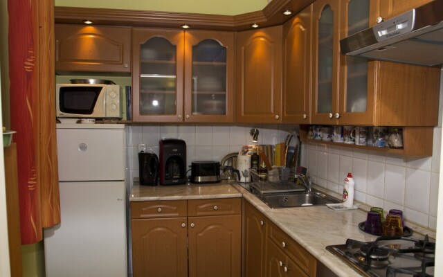 "stunning 2 Double Bedroom Apartment In The Centre Of Budapest"