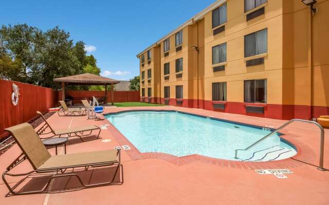 Quality Inn Baytown - Houston East