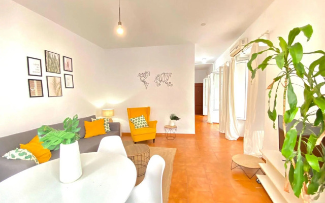 Comfortable studio old town, parking optional