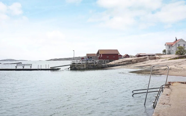 4 Person Holiday Home in Kungshamn-by Traum