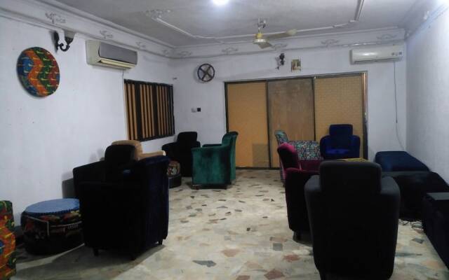 "room in House - The Village Apartments, Gbagada"