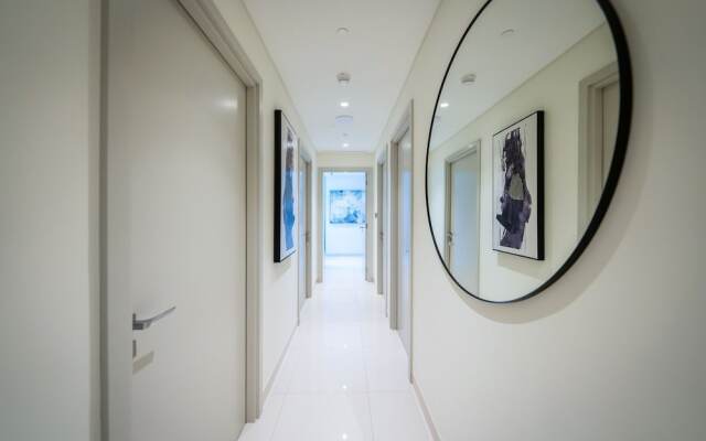 Glamorous 3BR with Marina view