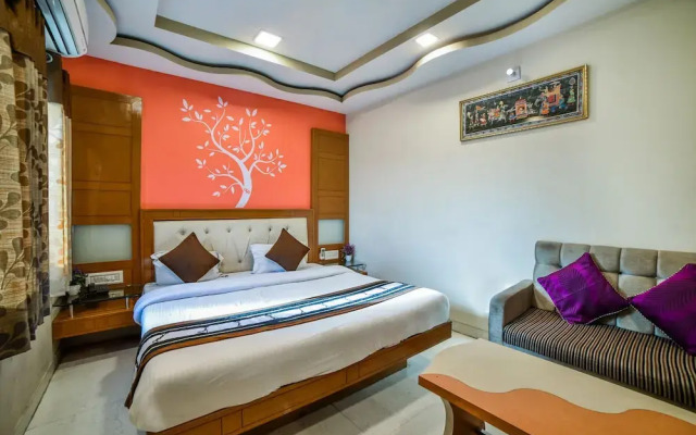 OYO 1942 Hotel Bharat Palace